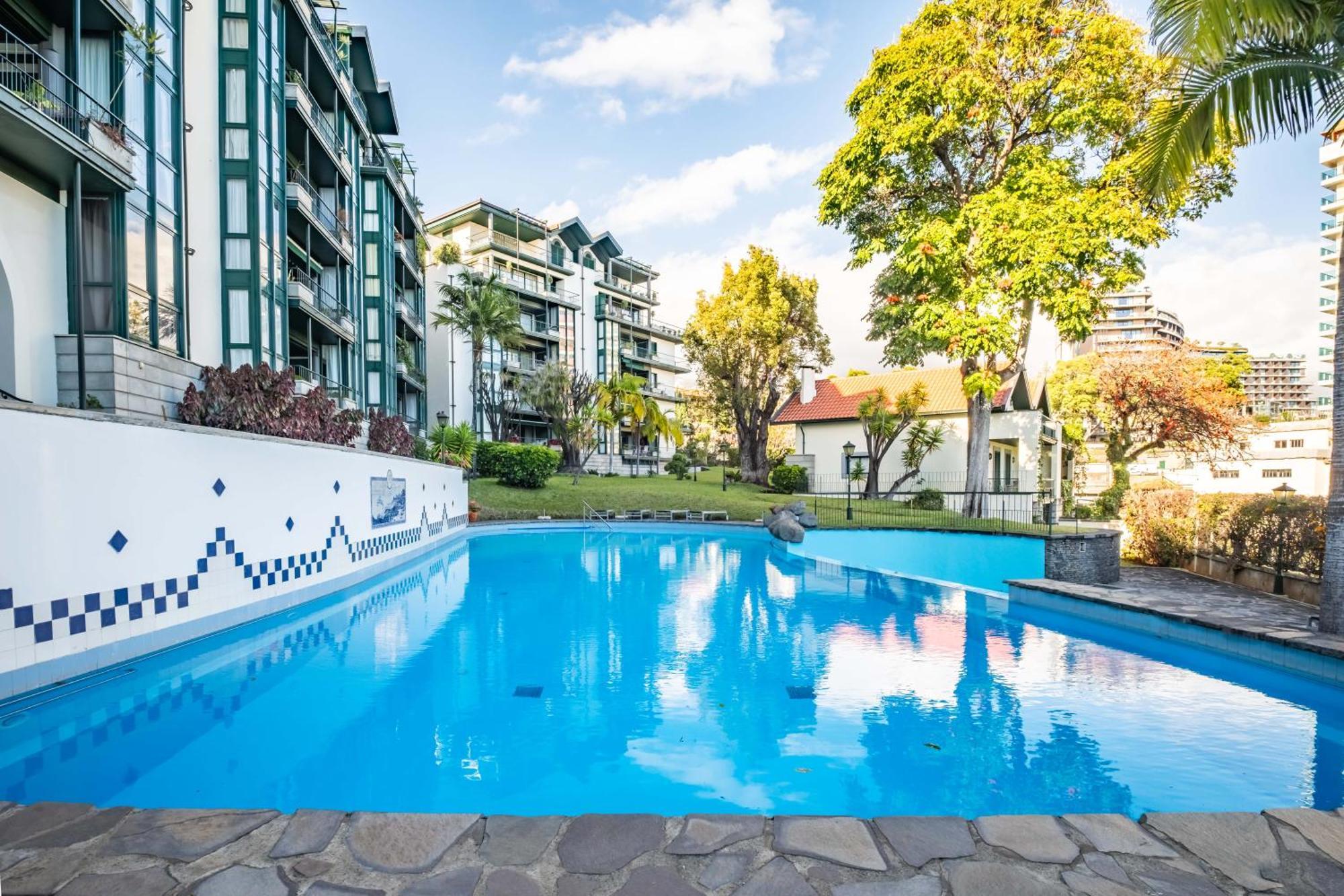 Luxury Oceanfront At Reid'S Gardens Apartment Funchal  Exterior photo